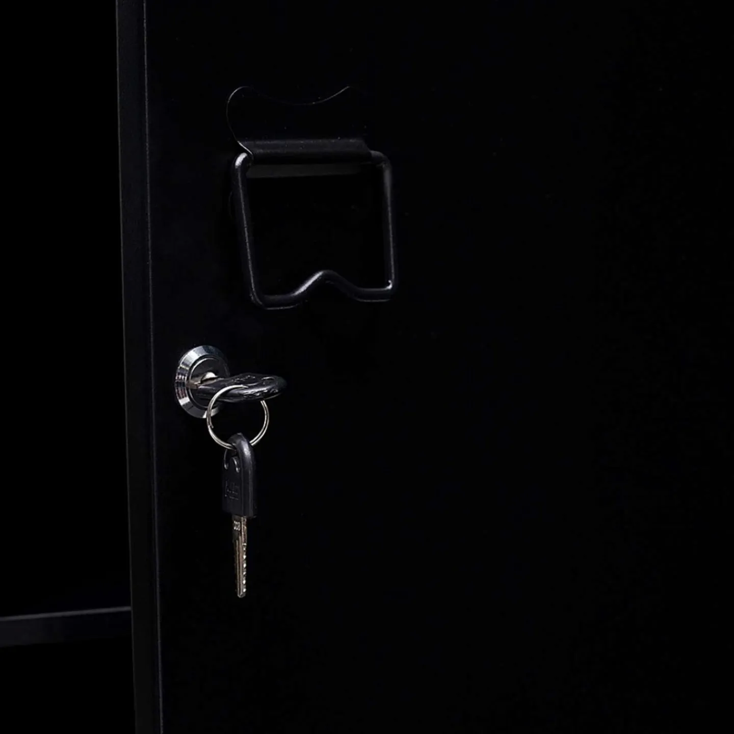 Armoire vestiaire métallique noire*IDMarket Online