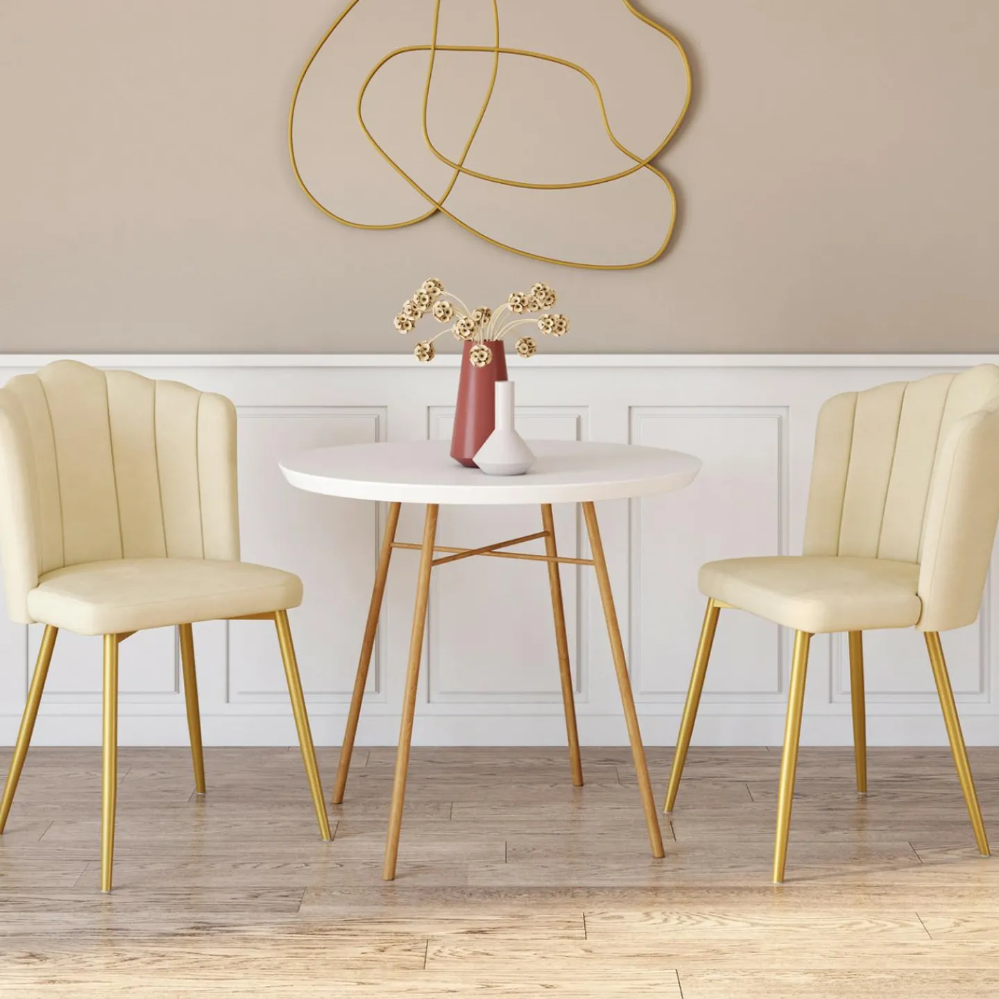 Chaises coquillages beiges en velours et pieds dorés*IDMarket Hot