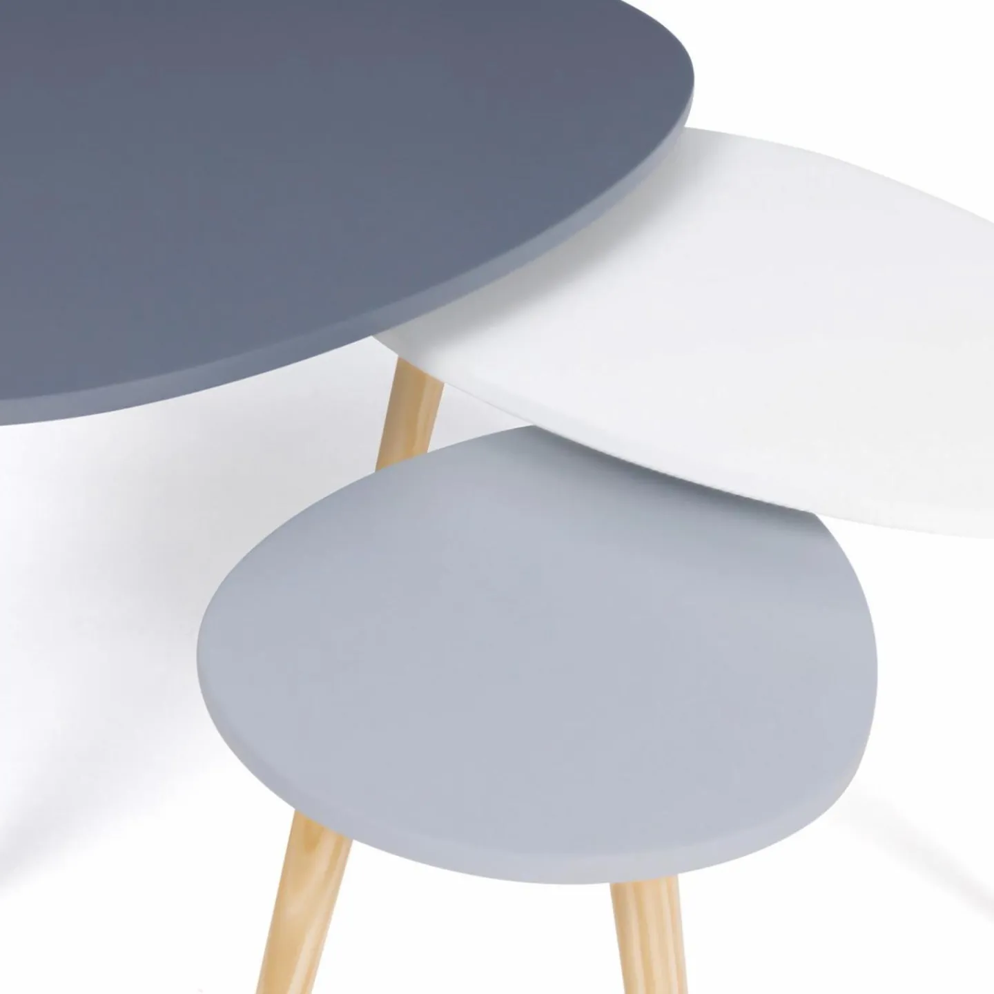 Lot de 3 tables gigognes scandinaves laquées blanche, gris clair et gris foncé*IDMarket Outlet