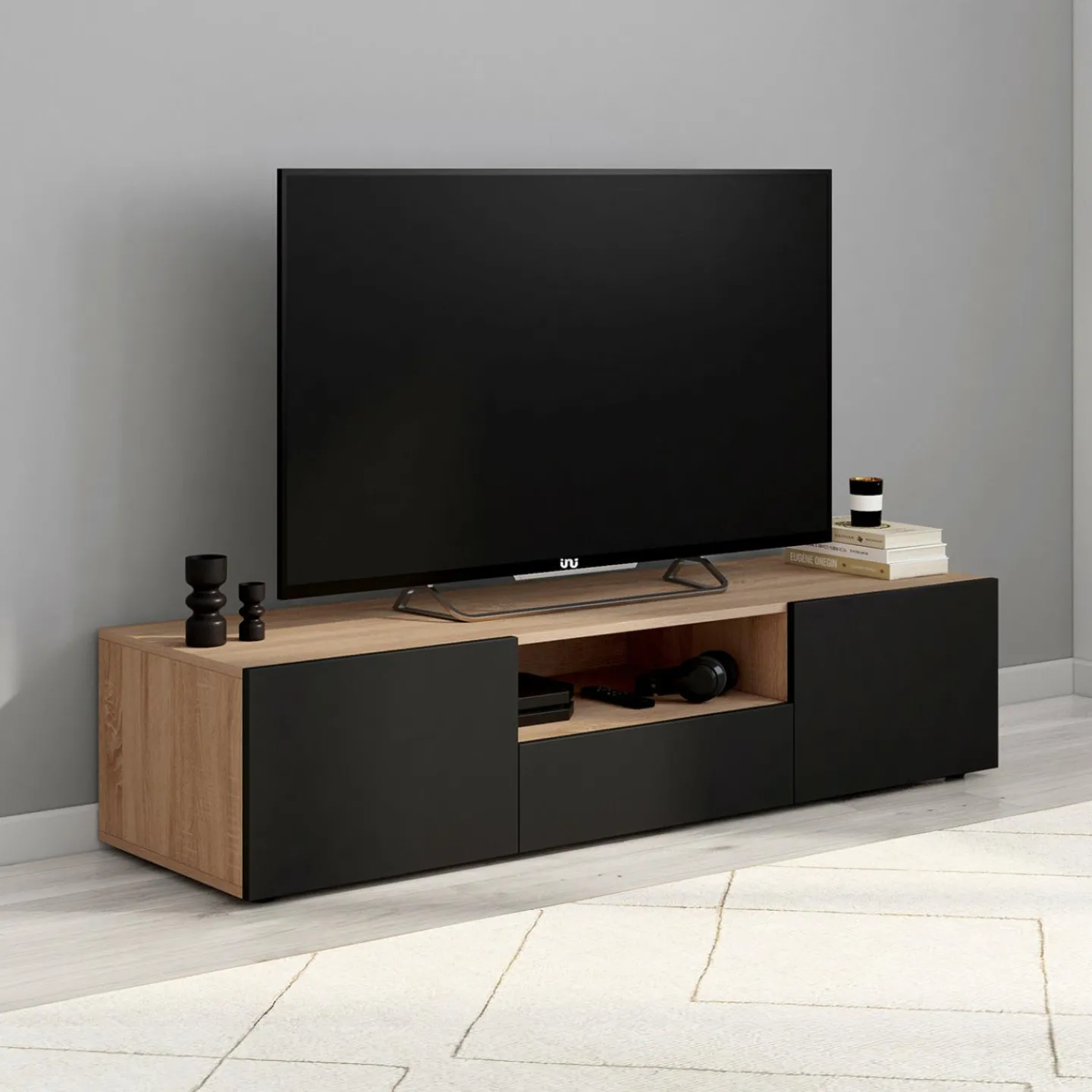 Meuble TV moderne 140cm bois façon hêtre portes noires*IDMarket Online