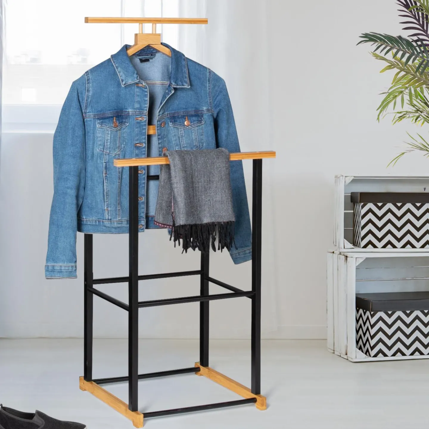 Valet de nuit bois et noir style industriel*IDMarket Clearance